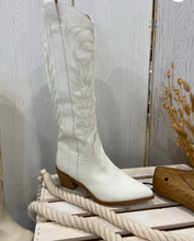 Beth White Cowgirl Boot
