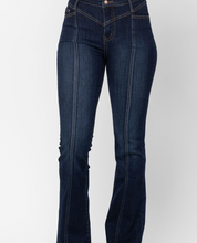Front Yoked Seamed Jean